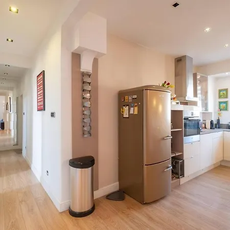 Apartment ❋ Tranquil Place In The Middle Of Downtown ❋ *