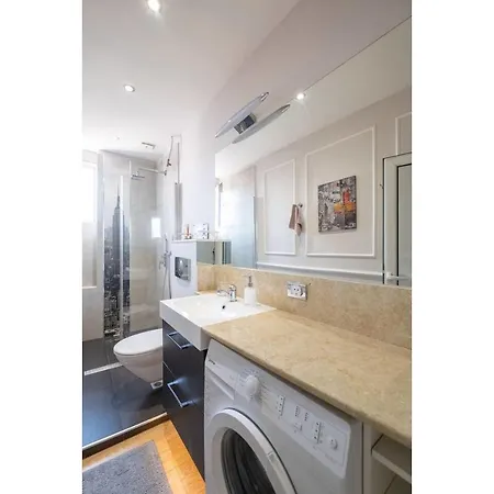 Apartment ❋ Tranquil Place In The Middle Of Downtown ❋ *
